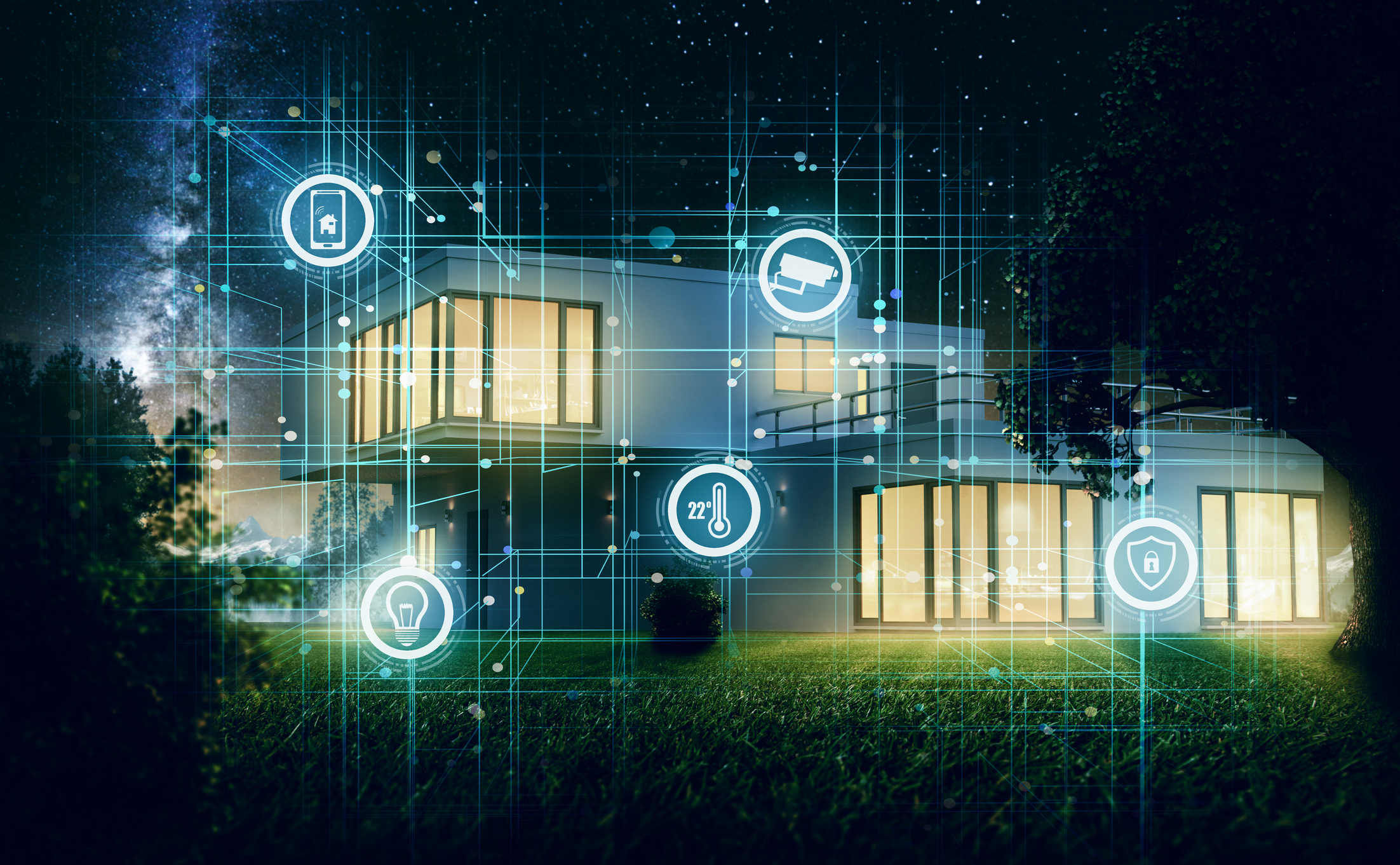 Futuristisches Smart Home: Moderne Villa bei Nacht mit Icons für Kamera, Schloss, Lampe und Smartphone-Steuerung